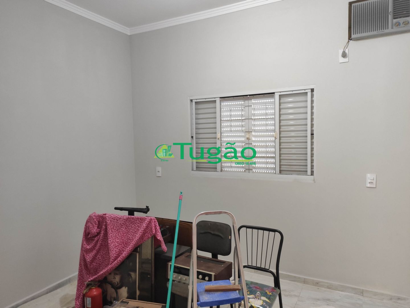 Casa com 4 quartos para aluguel, 220m² — foto 10 de 31