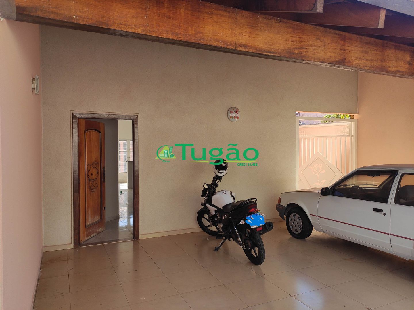 Casa com 4 quartos para aluguel, 220m² — foto 1 de 31