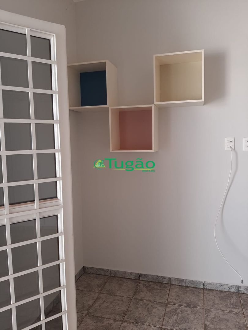 Casa com 4 quartos à venda, 285m² — foto 37 de 48