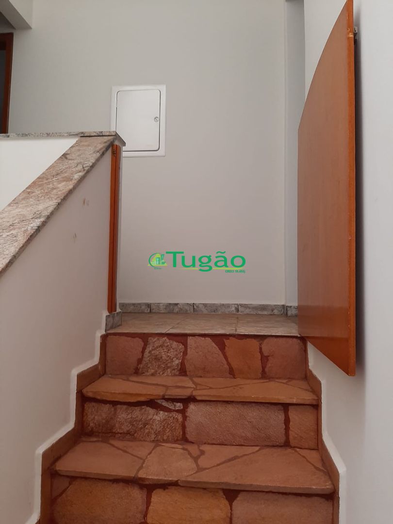 Casa com 4 quartos à venda, 285m² — foto 29 de 48