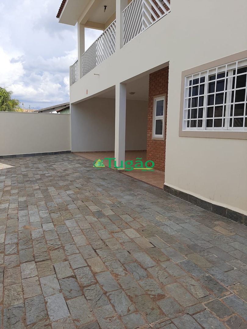 Casa com 4 quartos à venda, 285m² — foto 16 de 48