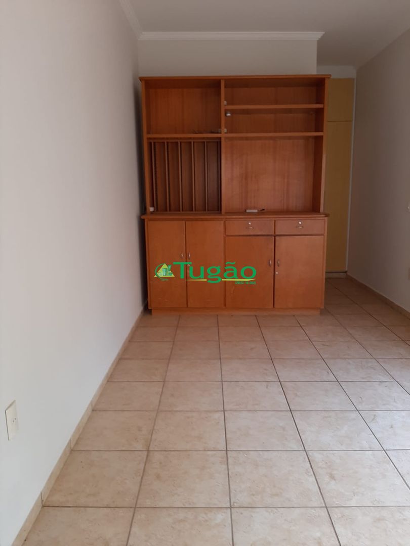 Casa com 4 quartos à venda, 285m² — foto 23 de 48