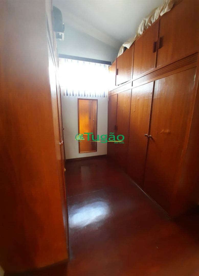 Casa com 3 quartos à venda, 320m² — foto 13 de 16