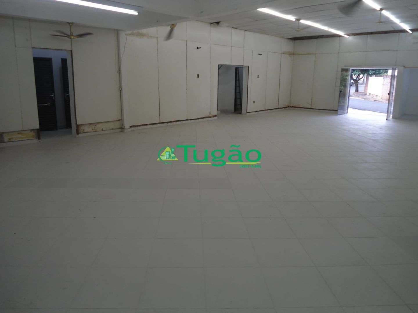 Loja / Salão / Ponto Comercial  à venda, 144m² — foto 4 de 37
