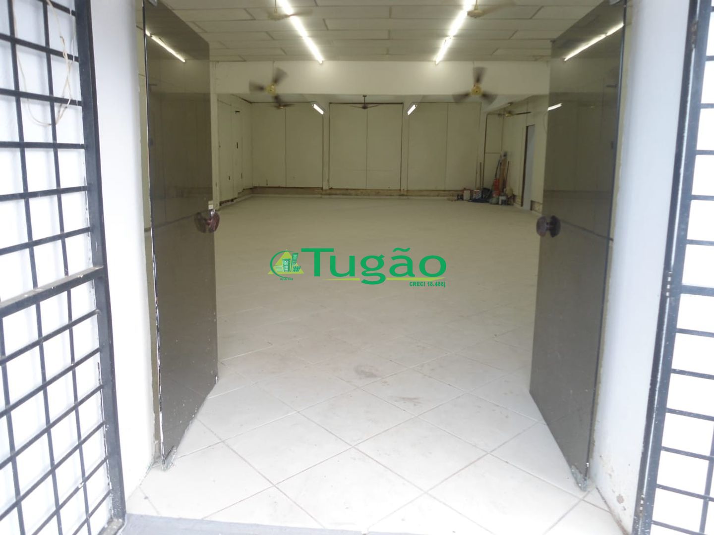 Loja / Salão / Ponto Comercial  à venda, 144m² — foto 1 de 37