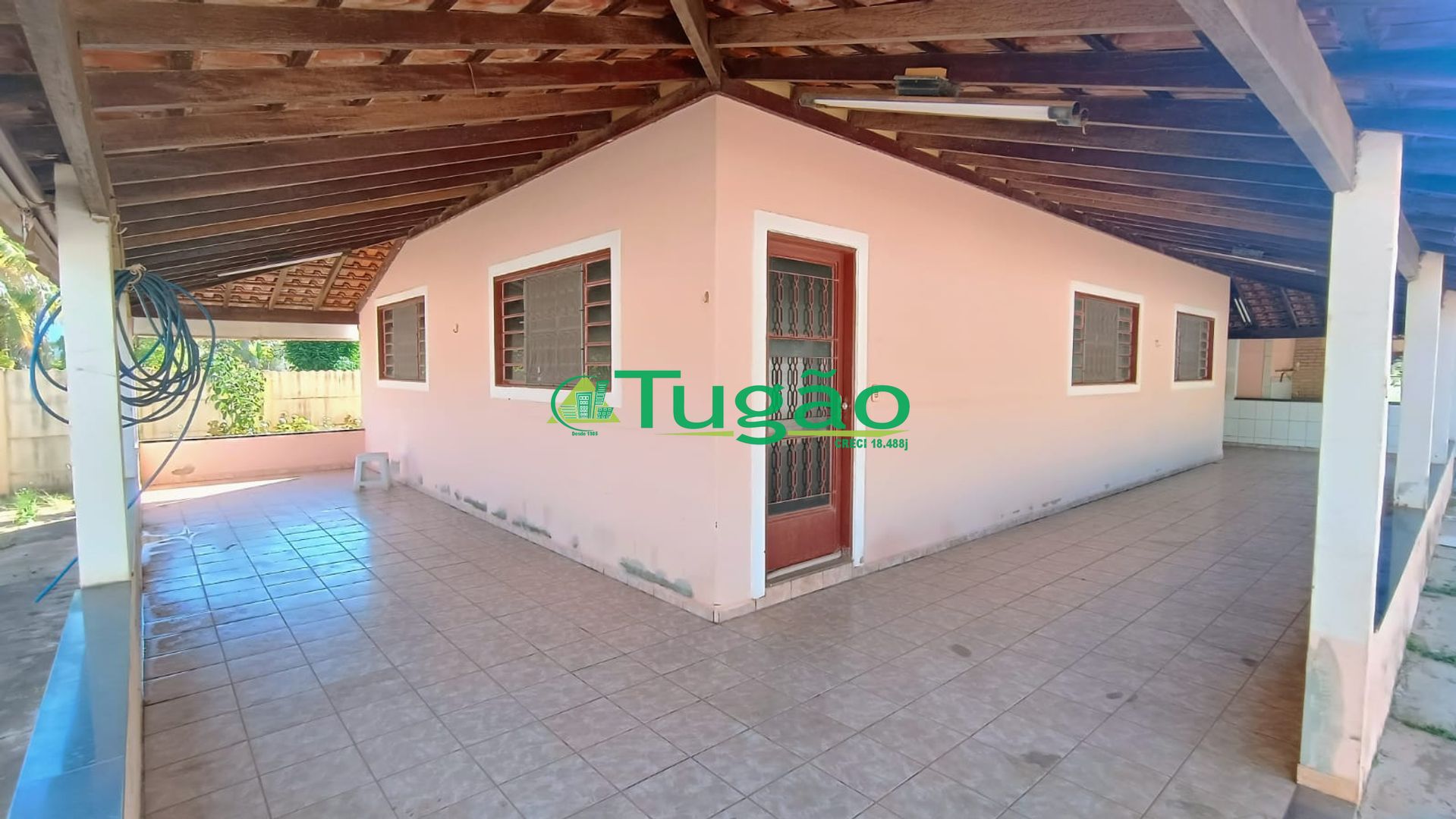 Fazenda / Sítio / Chácara com 2 quartos à venda, 225m² — foto 1 de 20