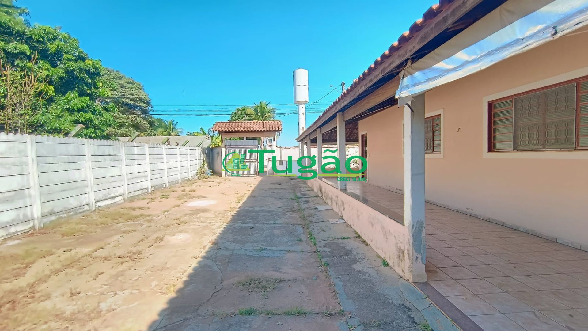 Fazenda / Sítio / Chácara com 2 quartos à venda, 225m² — foto 2 de 20