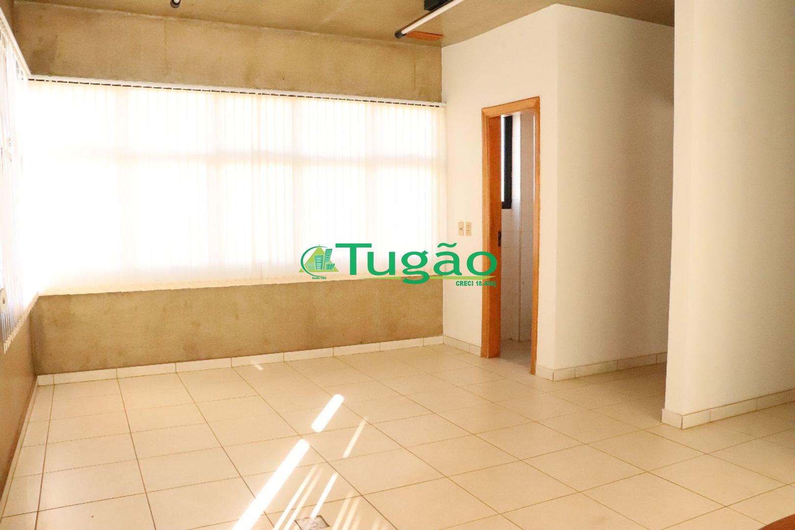 Conjunto Comercial / Sala  à venda, 120m² — foto 10 de 16