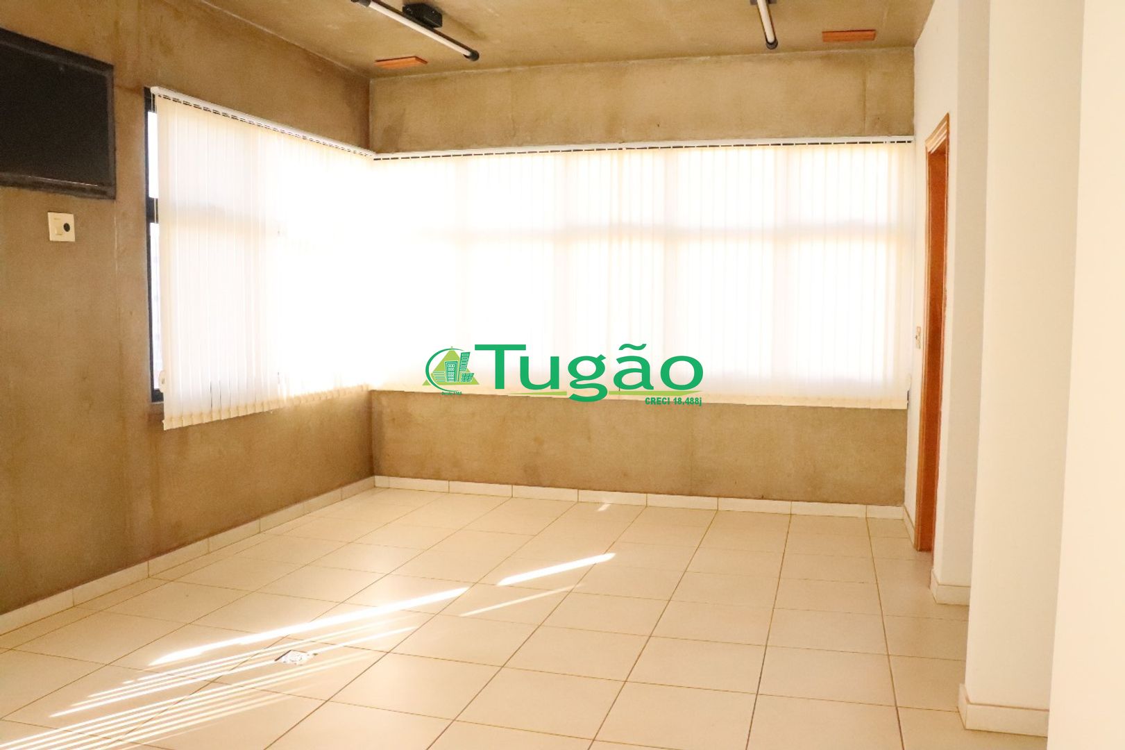 Conjunto Comercial / Sala  à venda, 120m² — foto 12 de 16