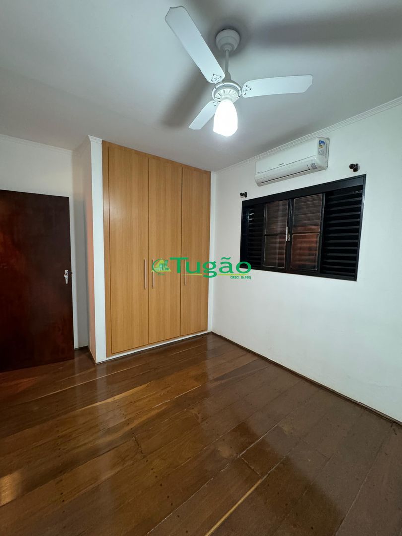 Casa com 3 quartos à venda, 258m² — foto 6 de 12