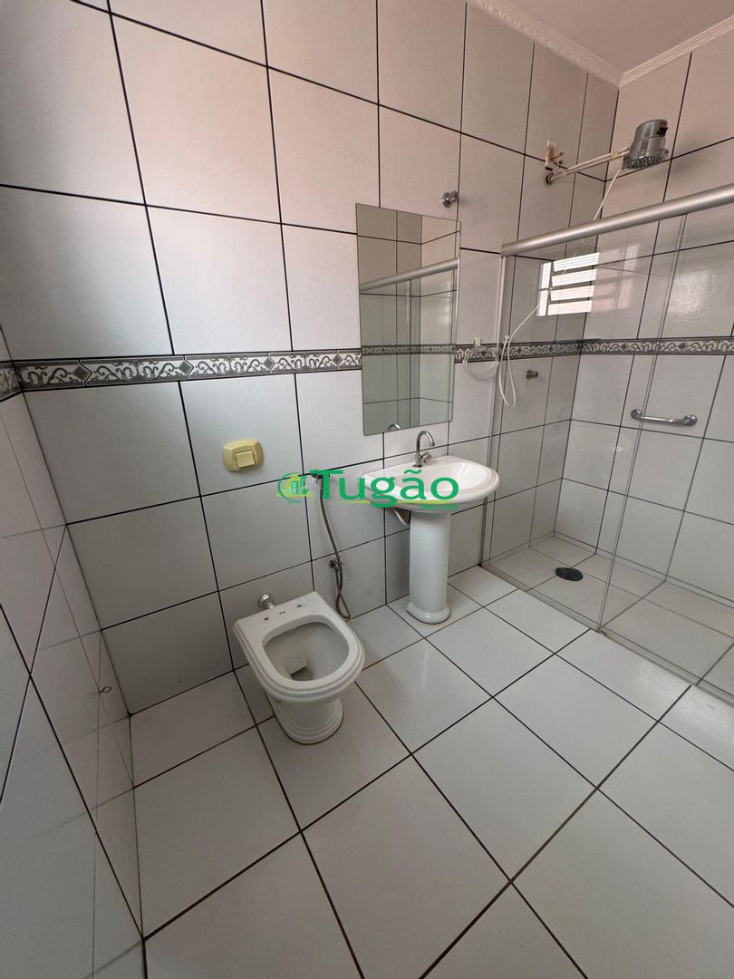 Casa com 3 quartos à venda, 258m² — foto 10 de 12