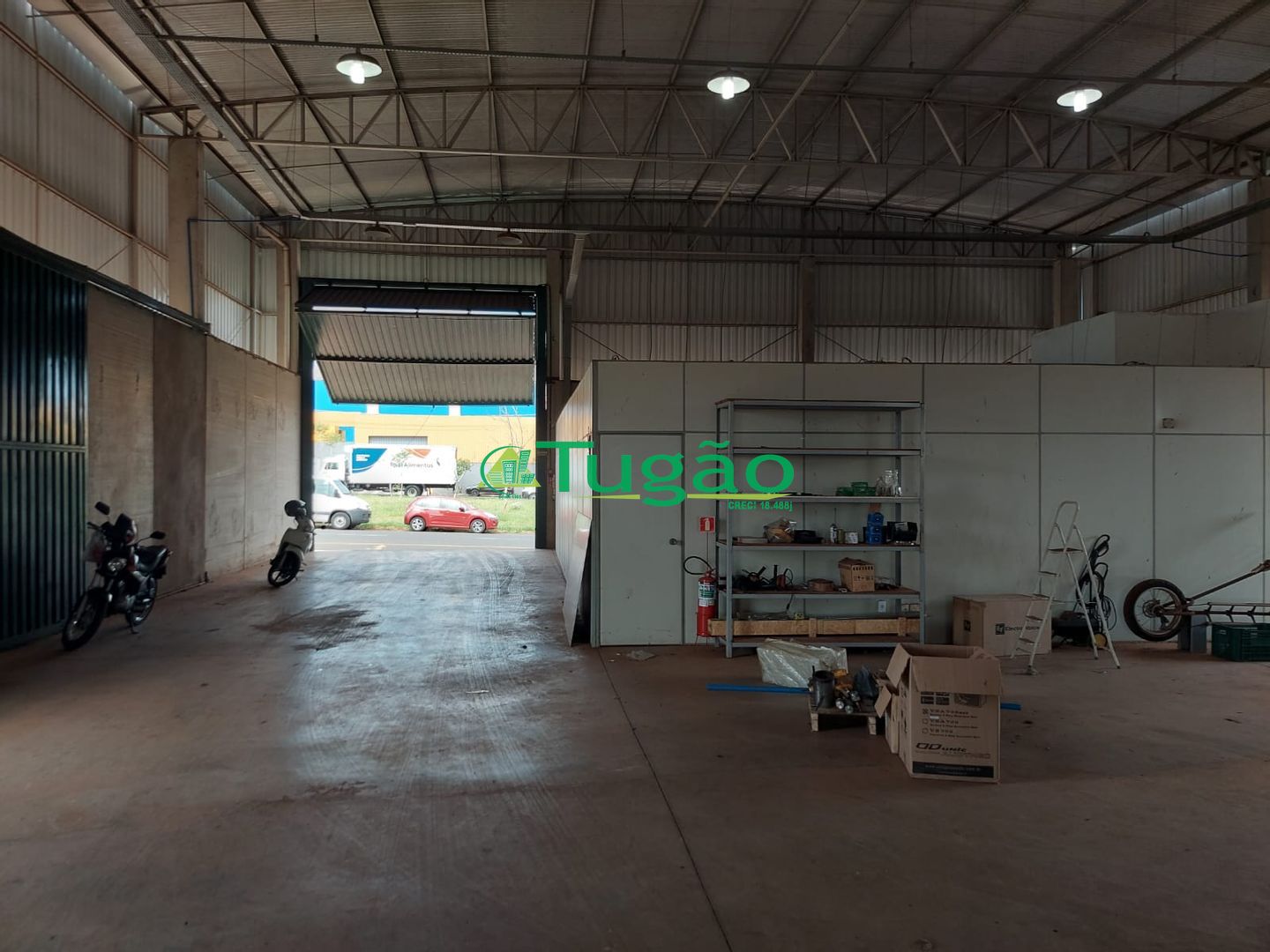 Loja / Salão / Ponto Comercial  para aluguel, 600m² — foto 2 de 25