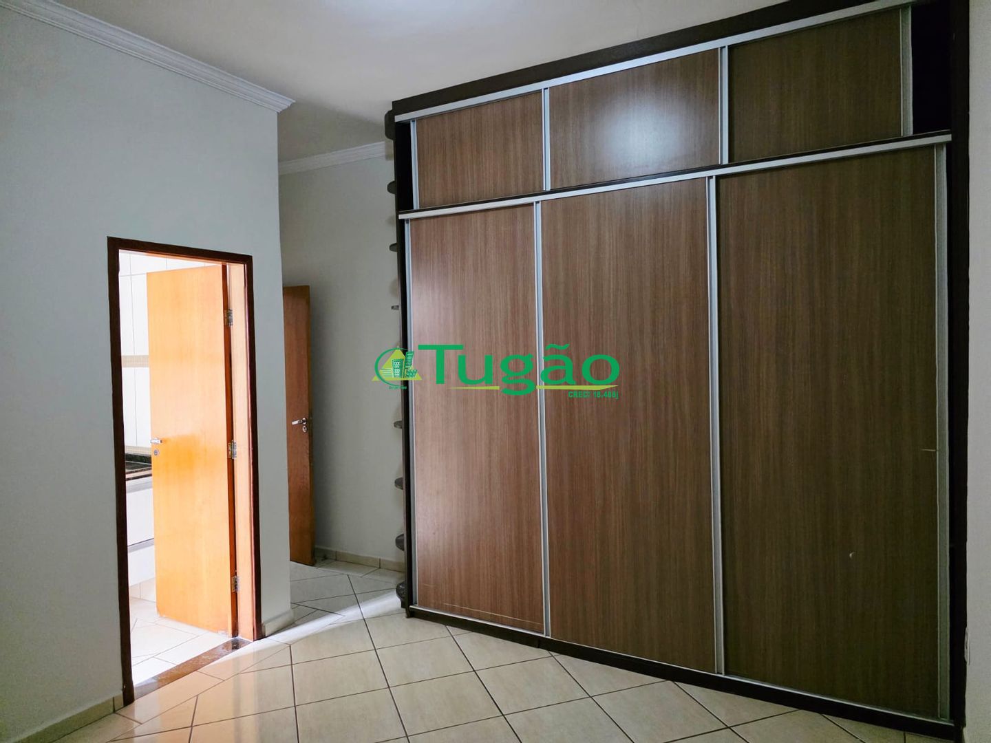 Casa com 3 quartos à venda, 285m² — foto 14 de 18