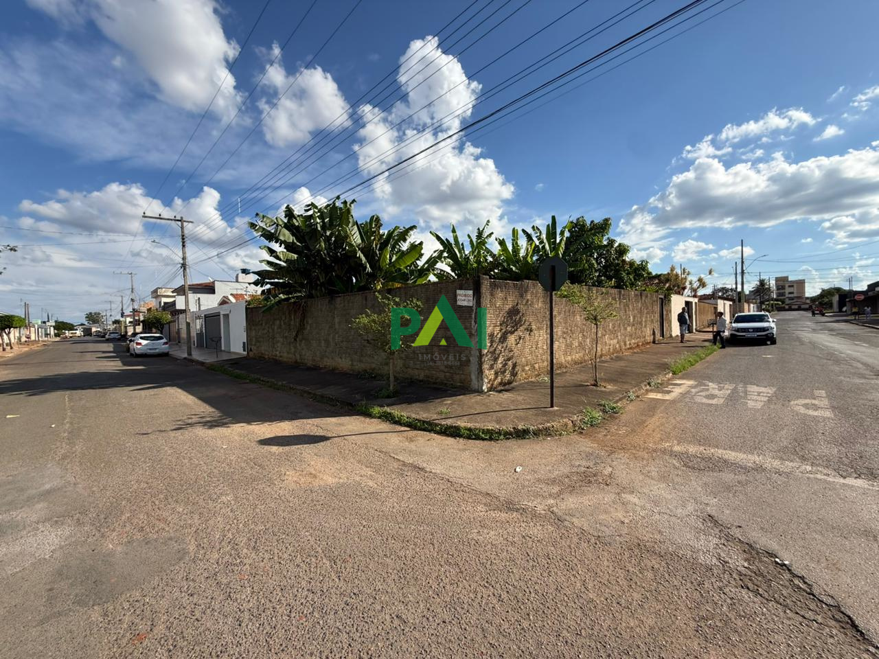 Terreno Comercial com Casa de 3 quartos para Venda Jardim Céu Azul, Patos de Minas