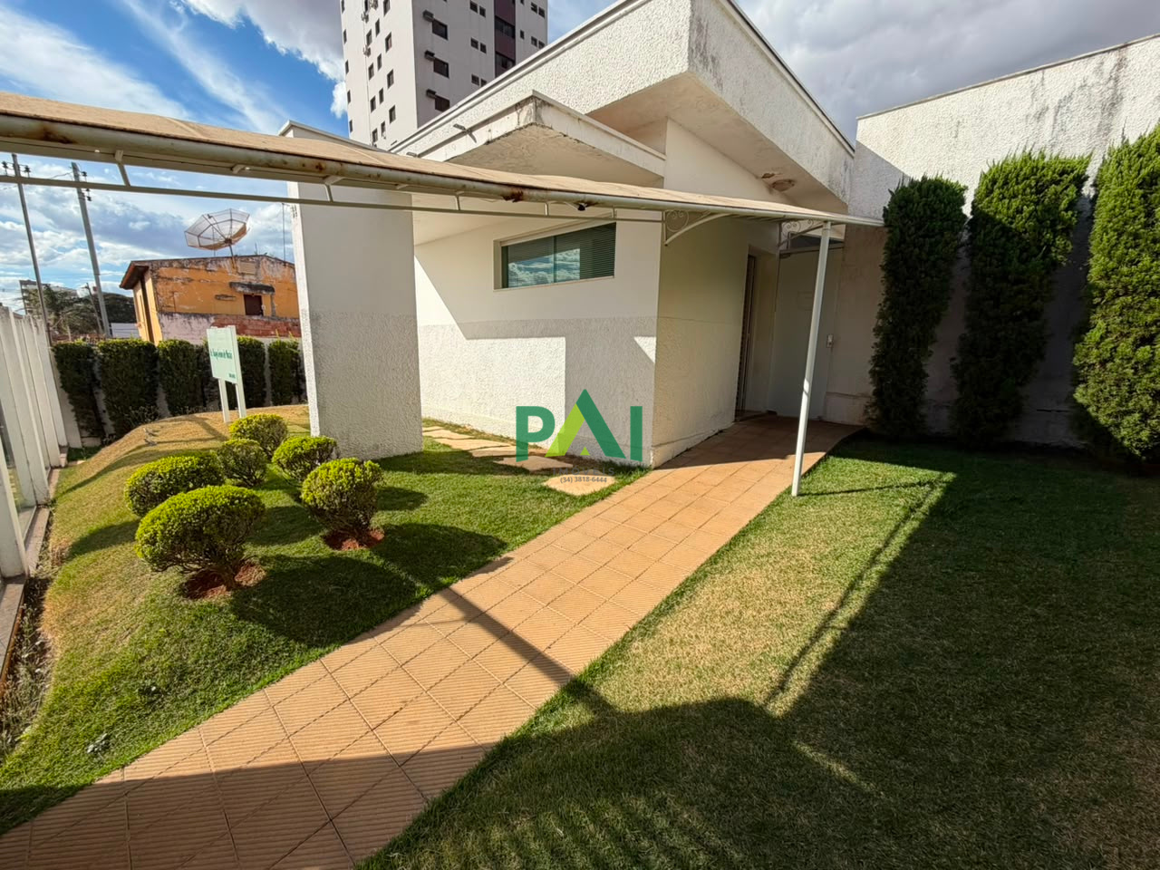 Casa Comercial para Locação Centro, Patos de Minas