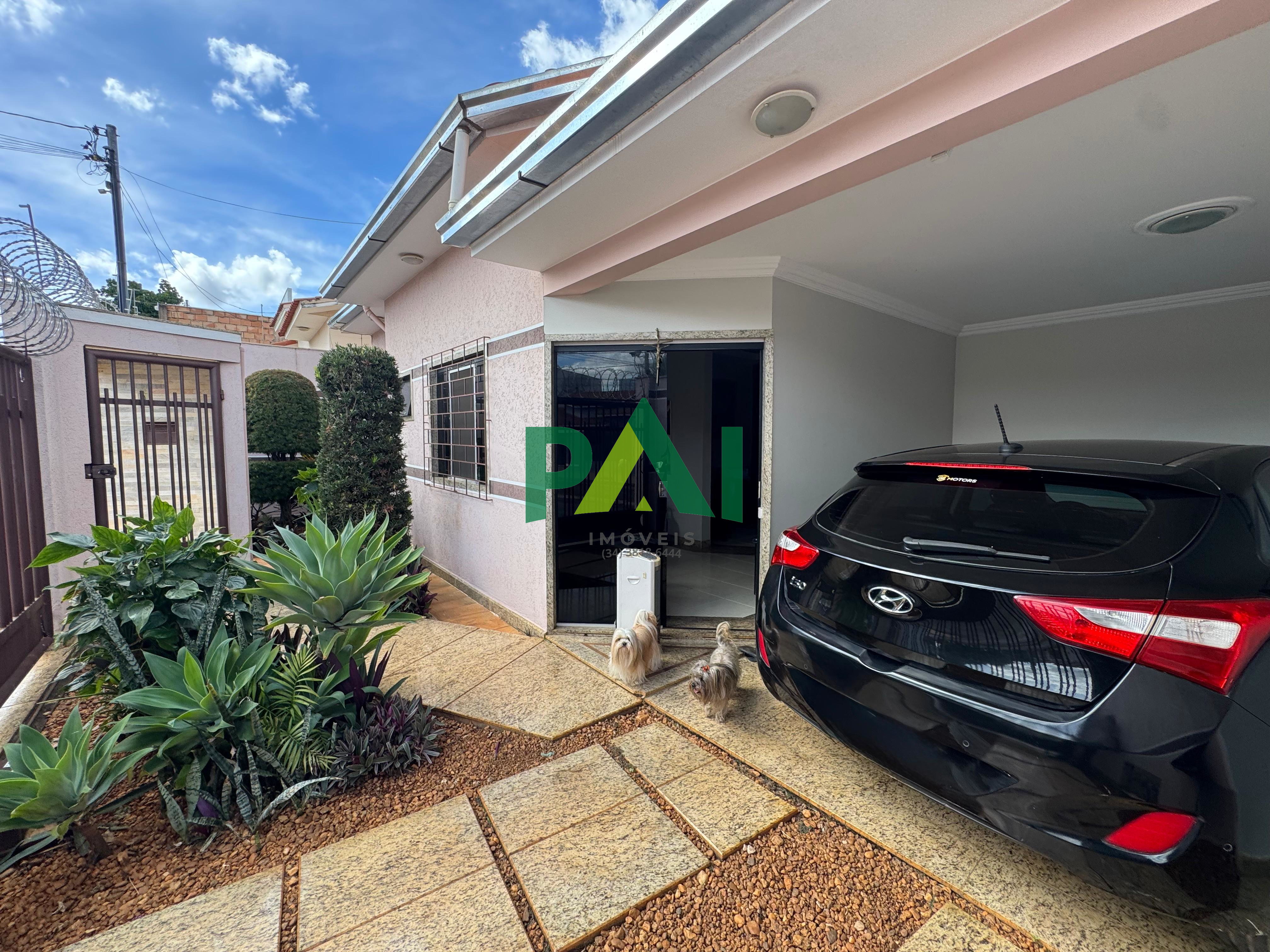 Casa 3 quartos para Venda Cidade Nova, Patos de Minas