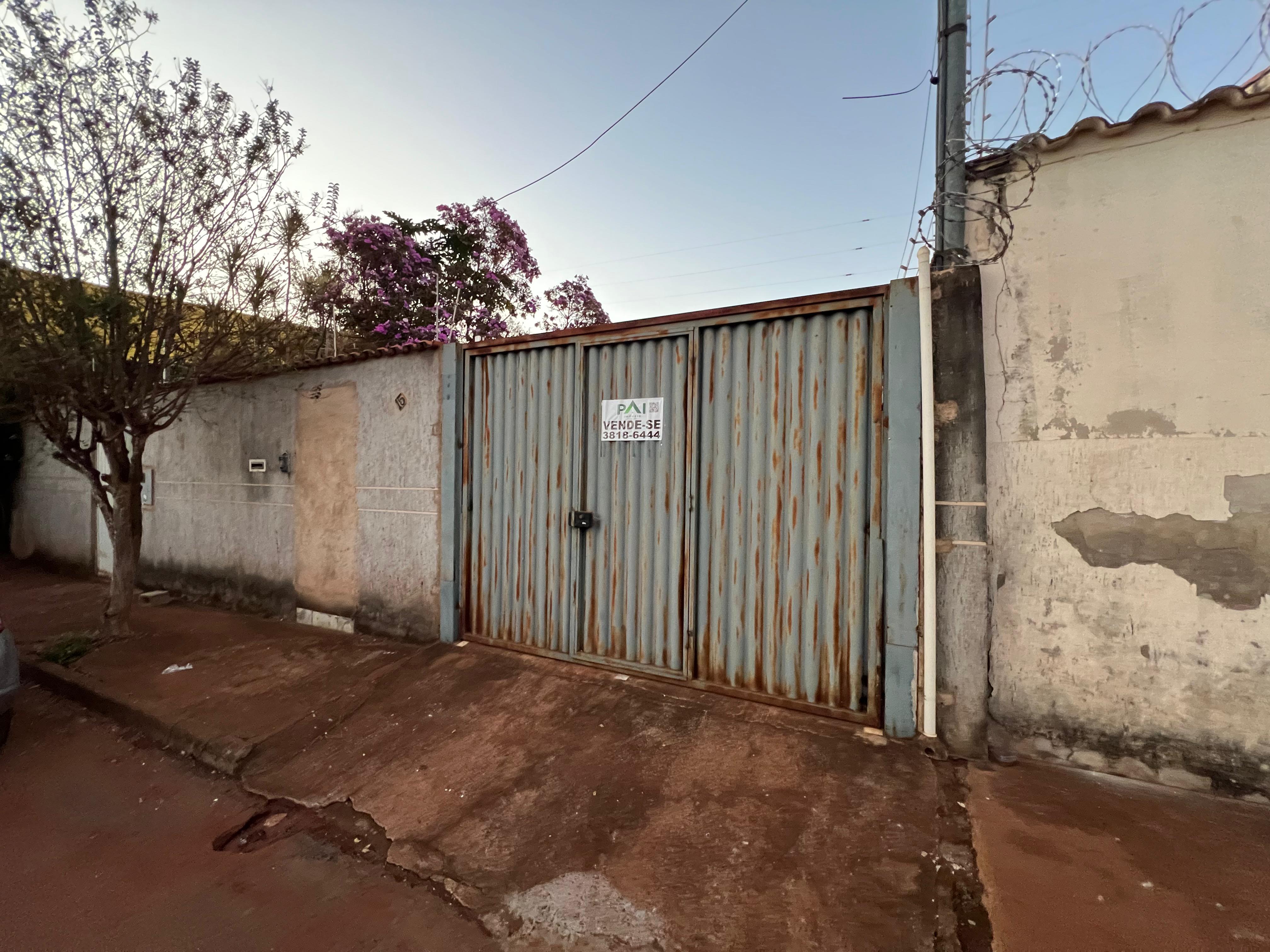 Casa 3 quartos para Venda Jardim Califórnia, Patos de Minas