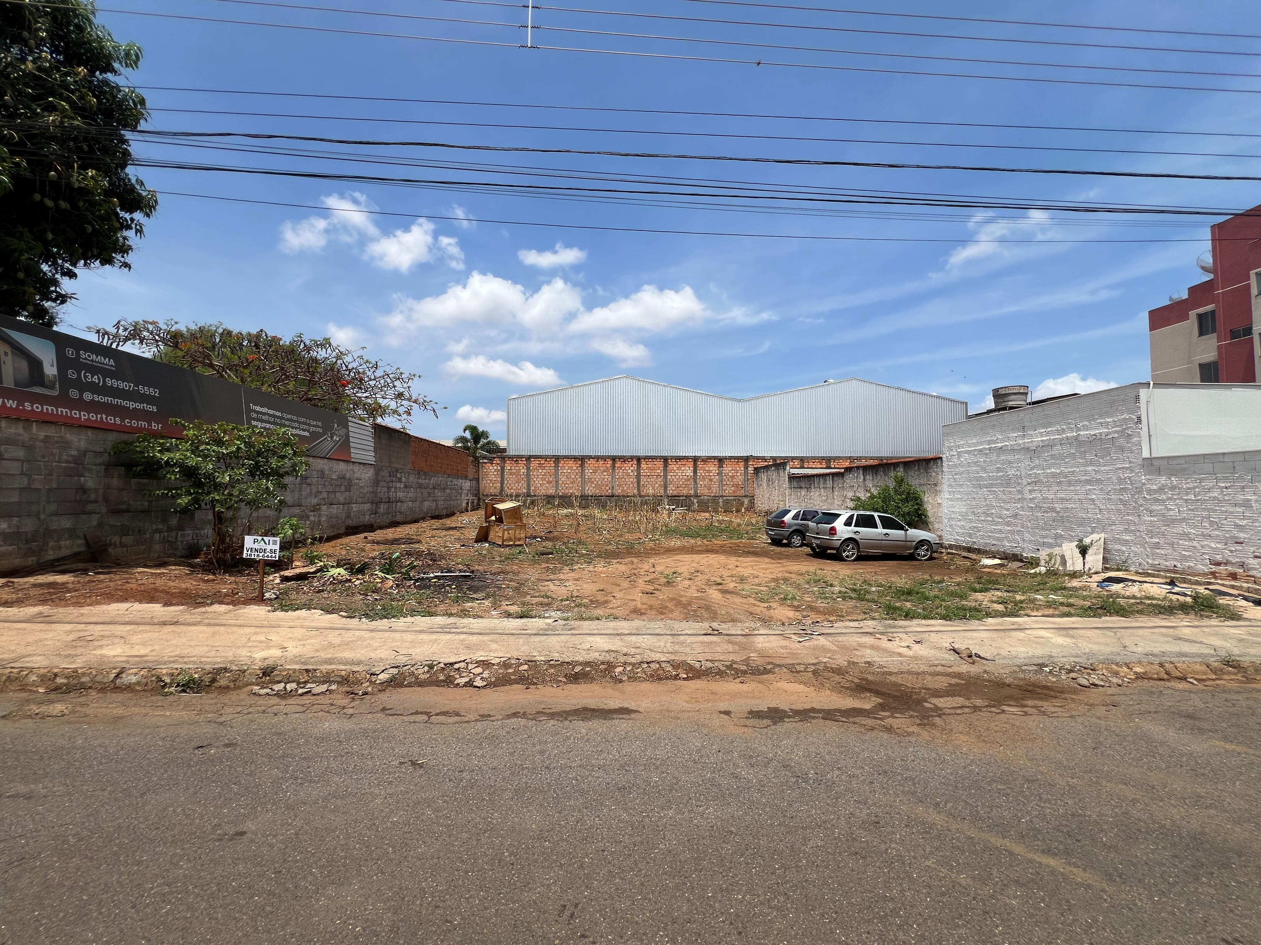 Terreno Residencial para Venda Residencial Gramado, Patos de Minas