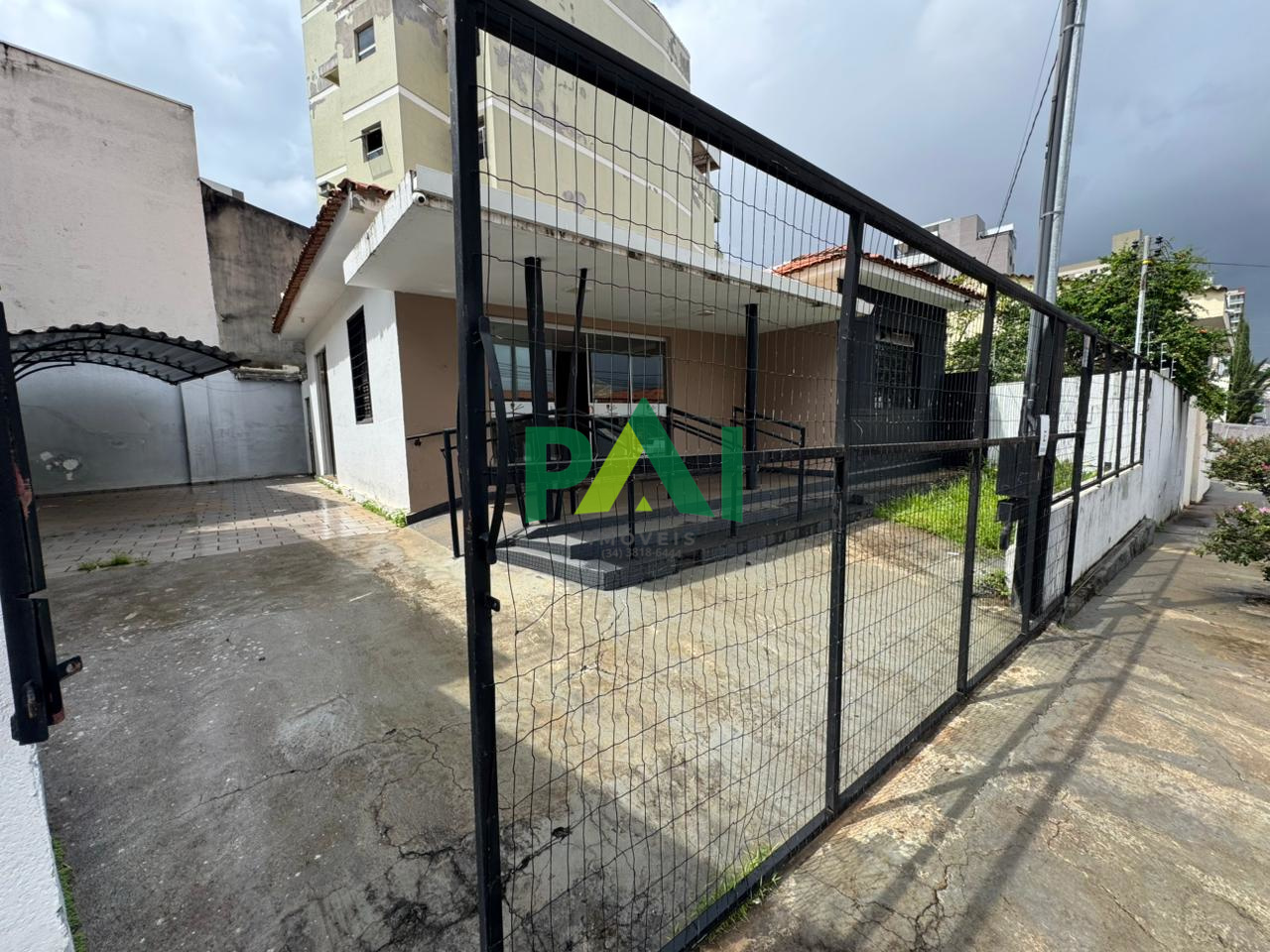 Casa Comercial para Locação Jardim Centro, Patos de Minas